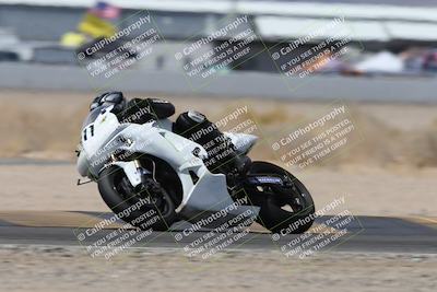 media/Apr-18-2025-CVMA Friday Practice (Fri) [[88baa45499]]/Racer 2/Session 5 (Turn 14 Tip In)/